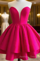 Sexy A-Line Sweetheart Sleeveless Tiered Short Homecoming Dresses With Pleats
